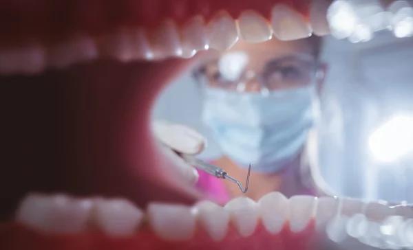 Why Early Detection of Oral Health Problems Starts With Your Dentist