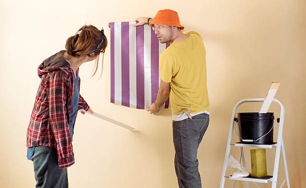Hire a Skilled Wallpaper Installer Near Me Quickly