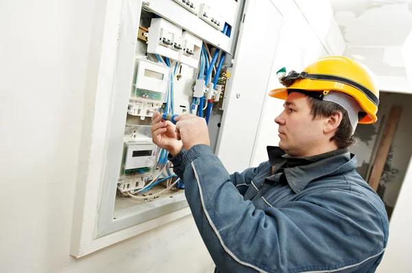 Certified Electrical Services in Des Moines for Residential Needs